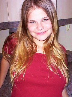 Naive teen with a prefect set of natural big boobs